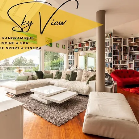 Sky View Cinema, Piscine, Вилла