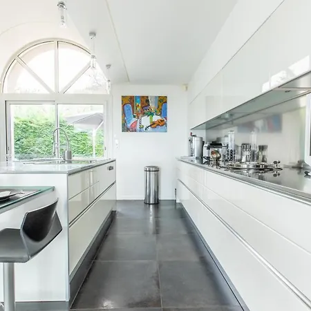 Sky View Cinema, Piscine, Villa