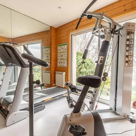 Sky View Cinema, Piscine, Villa *