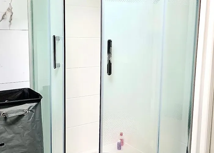 Sky View Cinema, Piscine, ヴィラ *